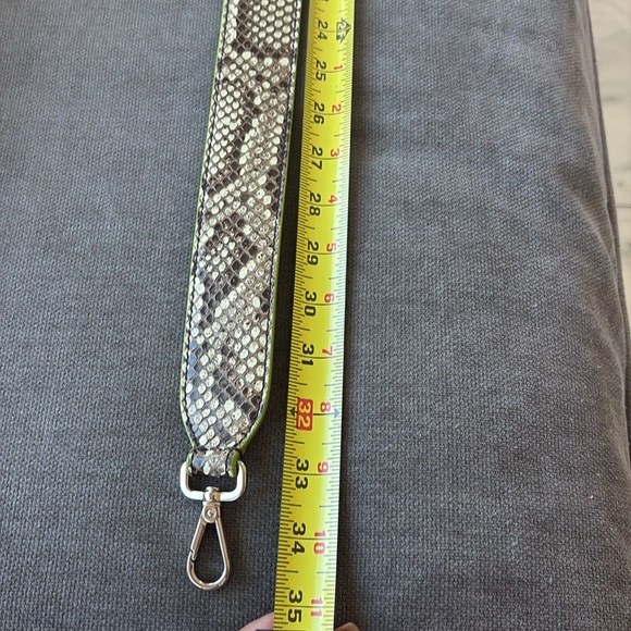 Fendi python and red strap - Picture 6 of 7